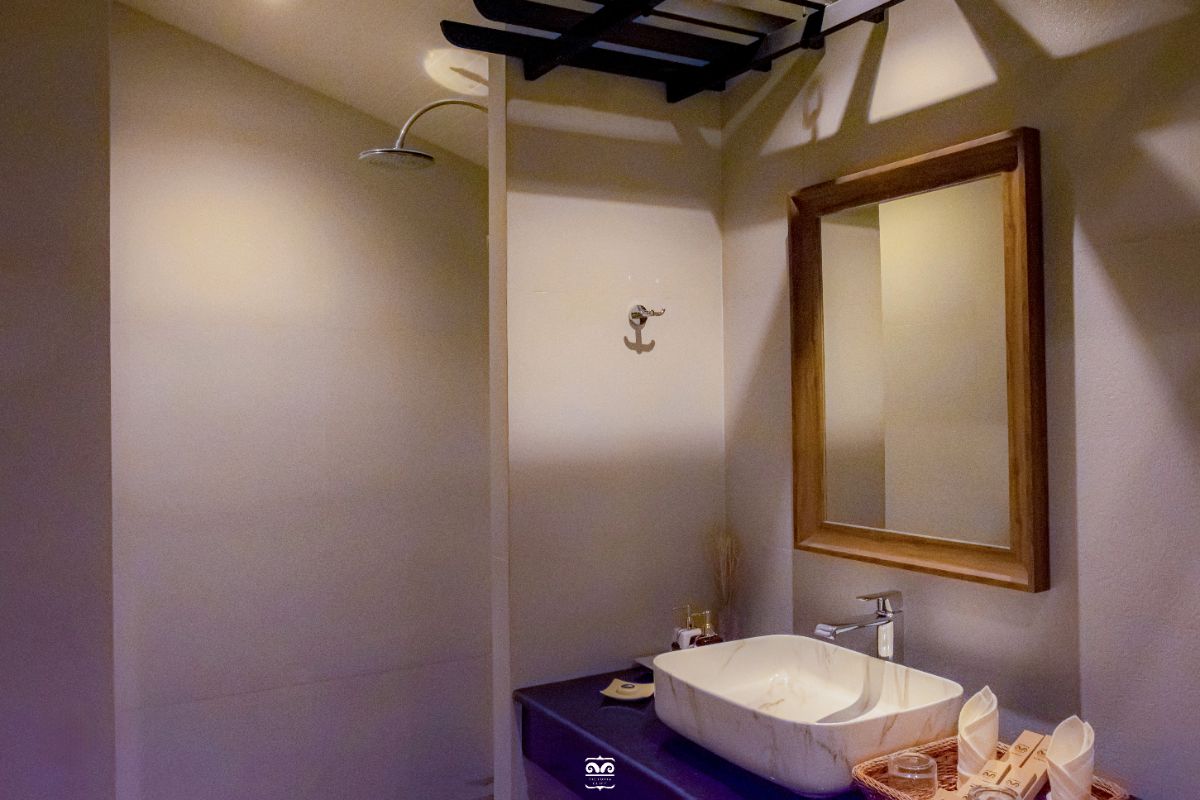 Victoria Cliff Resort Kawthaung - 4-Star Luxury Seaside Resort in Myanmar