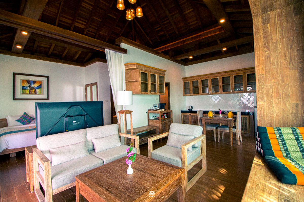 Victoria Cliff Resort Kawthaung - 4-Star Luxury Seaside Resort in Myanmar