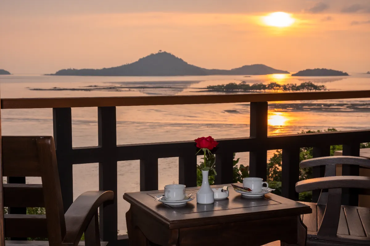 Victoria Cliff Resort Kawthaung - 4-Star Luxury Seaside Resort in Myanmar